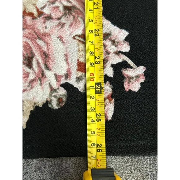 NY Invasion  Floral Pencil Skirt Size 2X - Picture 5 of 7